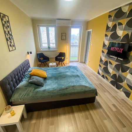 Fresh Smartly Designed Studio Flat & Sunny Balcony บูดาเปสต์ ภายนอก รูปภาพ