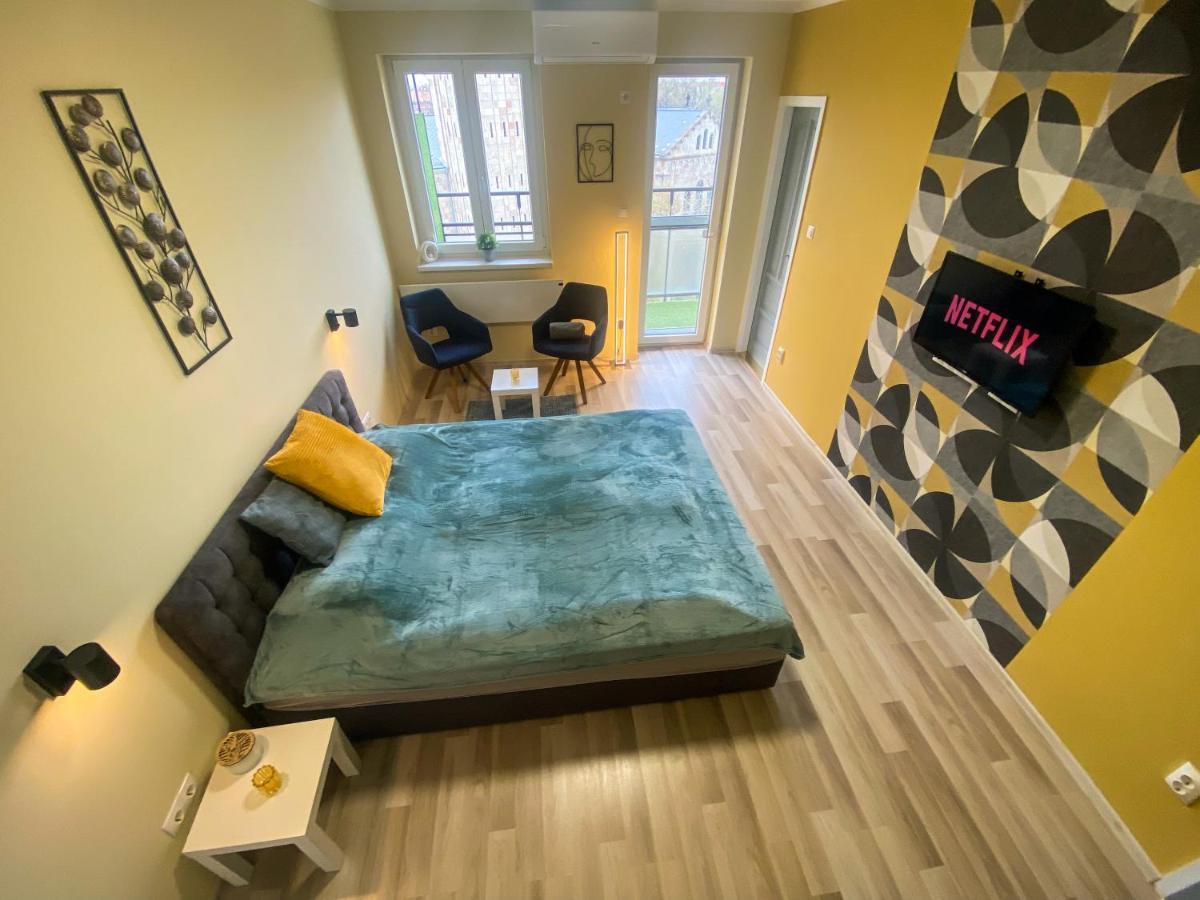 Fresh Smartly Designed Studio Flat & Sunny Balcony บูดาเปสต์ ภายนอก รูปภาพ